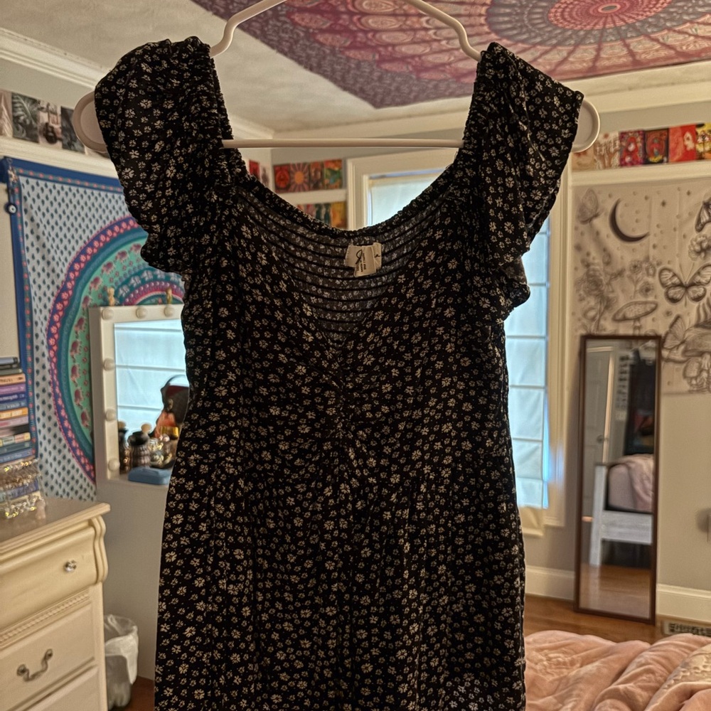 Japna Black and White Floral top